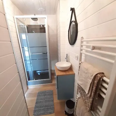 Le - 4 Personnes Proche Bréhal