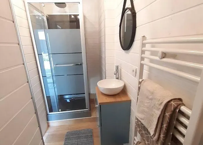 Le - 4 Personnes Proche Bréhal